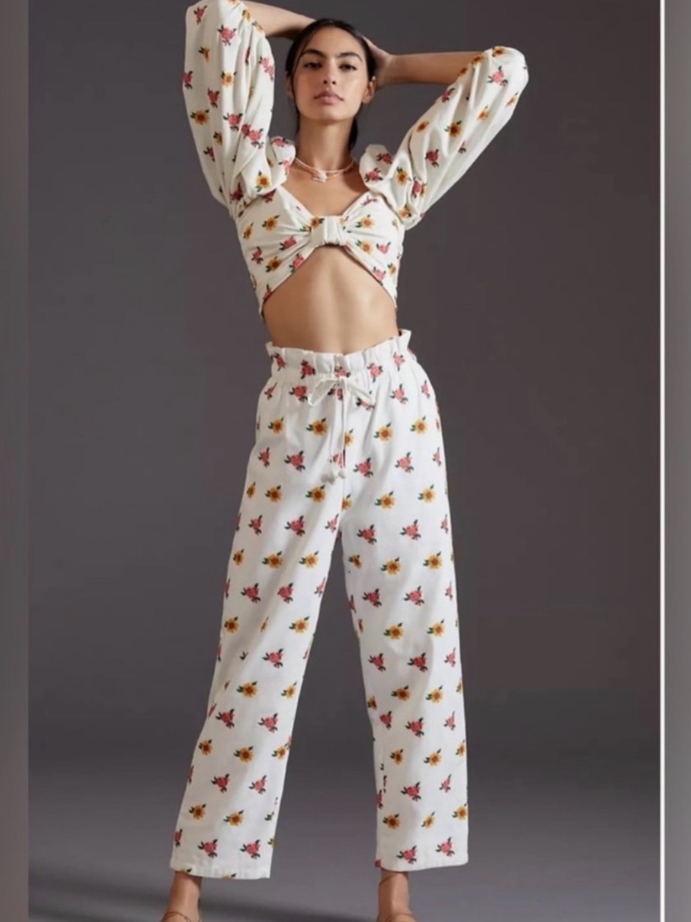 FARM Rio Mixed Flowers Embroidered Pants Size Medium - Picture 2 of 15